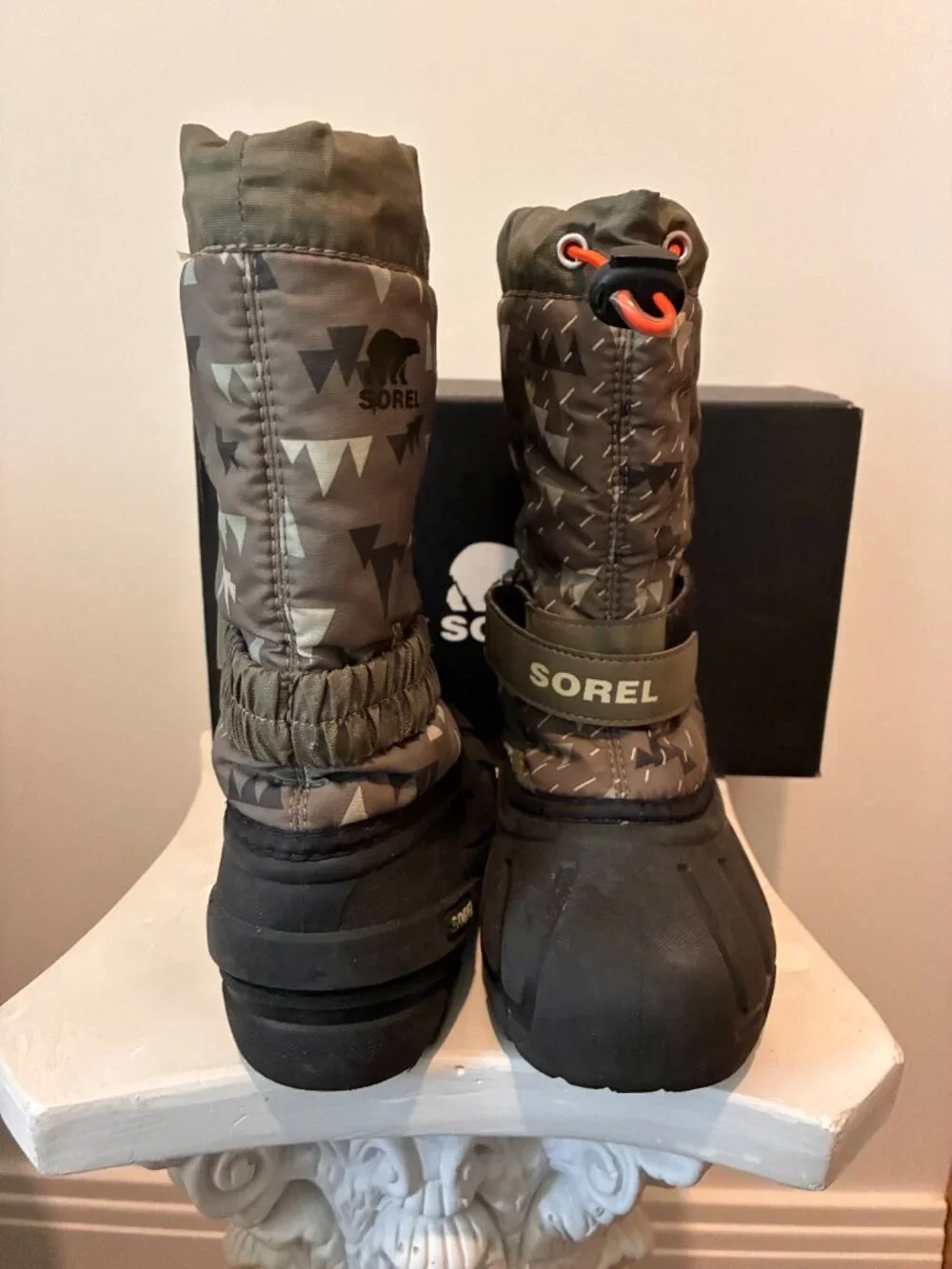 Sorel Kids Waterproof Winter Snow Boots Gray Print Size 2